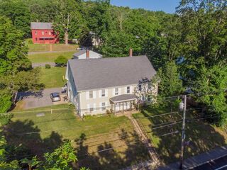 Photo of 347-349 Main St Hardwick, MA 01037