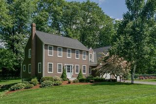 Photo of 2 Simon Davis Dr Rutland, MA 01543