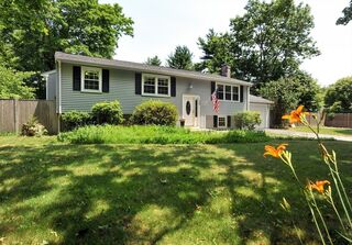 Photo of 208 Winter St Hanover, MA 02339