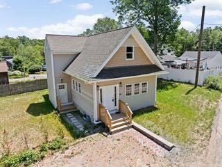 Photo of 69 Wood St Hanson, MA 02341