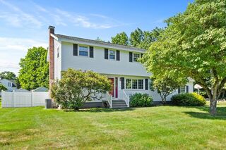 Photo of 11 Heald Rd Acton, MA 01720
