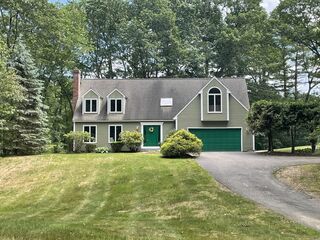 Photo of 28 Hubbard Lane Groton, MA 01450