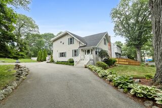 Photo of 74 Glendale Rd Braintree, MA 02184