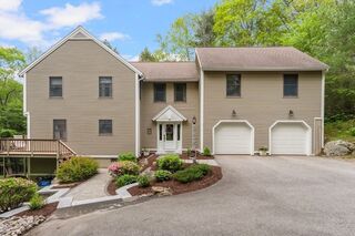 Photo of 25 Glendale Road Sturbridge, MA 01518