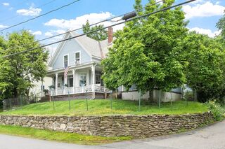 Photo of 9 Pleasant St Lunenburg, MA 01462