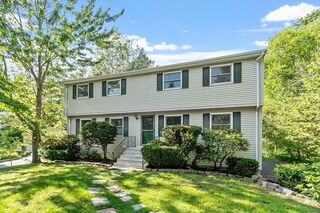 Photo of 1 Sheffield Circle Andover, MA 01810