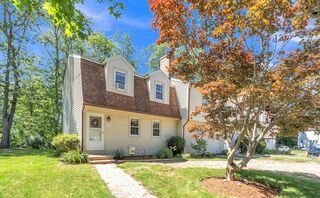 Photo of 8 Tiffany Cir Millbury, MA 01527