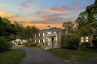 Photo of 44 Ripley Hill Rd Concord, MA 01742
