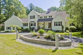 Photo of 435 Rochdale St Auburn, MA 01501