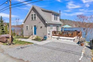 Photo of 864 South Rd Ashby, MA 01431