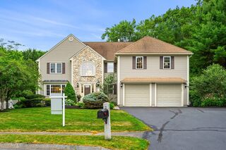 Photo of 9 Jack Rabbit Ln Westford, MA 01886