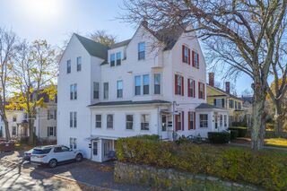 Photo of 50 W Main St Westborough, MA 01581