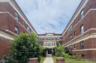 Photo of 8 Walnut St Everett, MA 02149