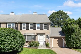 Photo of real estate for sale located at 74 Fairway Circle Natick, MA 01760