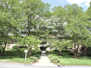Photo of 65 Commons Dr Shrewsbury, MA 01545