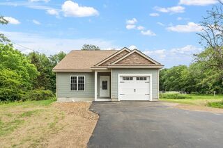Photo of real estate for sale located at 572 Pleasant St Athol, MA 01331