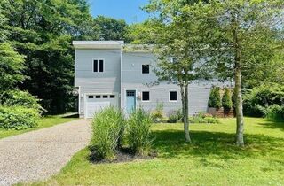 Photo of 107 Dogwood St Fairhaven, MA 02719