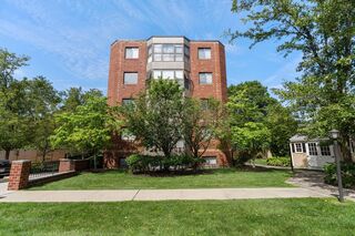 Photo of real estate for sale located at 975 Mass Avenue Arlington, MA 02476