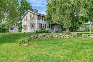 Photo of 76 Norton Orchard Rd Edgartown, MA 02539