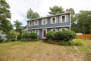 Photo of real estate for sale located at 154 Erin Rd Taunton, MA 02780