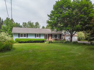 Photo of 4 Pitcherville Rd Hubbardston, MA 01452
