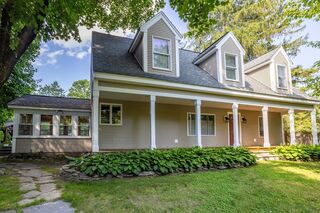 Photo of 377 Main St Townsend, MA 01469