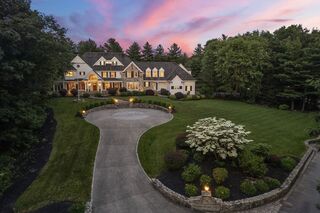 Photo of 3 Stone Bridge Lane Milton, MA 02186