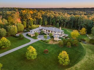 Photo of 9 Atlas Lane Weston, MA 02493
