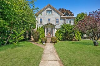 Photo of real estate for sale located at 508 Central St Saugus, MA 01906