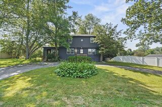Photo of 20 Albion Lane West Newbury, MA 01985