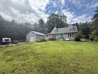 Photo of 43 Arch St Douglas, MA 01516