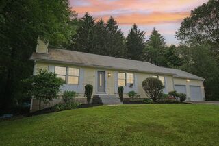 Photo of 30 Bridge St West Newbury, MA 01985