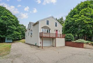 Photo of 914 Pleasant St East Weymouth, MA 02189