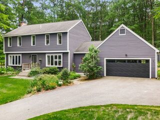 Photo of 92 Townsend Street Pepperell, MA 01463