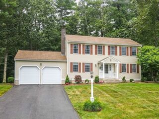 Photo of 7 Trafalgar Ln Walpole, MA 02081