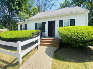 Photo of 4 Gerry St Marblehead, MA 01945