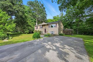 Photo of 32 Maple St Medway, MA 02053
