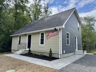 Photo of 27 Popple Camp Rd Petersham, MA 01366