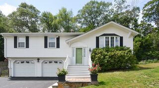 Photo of 26 Sunset Dr Milford, MA 01757