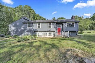 Photo of 65 Breakneck Rd Sturbridge, MA 01566