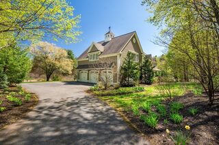 Photo of 33 Old Concord Rd Lincoln, MA 01773