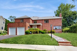 Photo of 36 Lorna Rd Newton Center, MA 02459