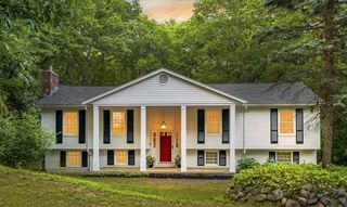 Photo of real estate for sale located at 6 Gould Rd Bedford, MA 01730