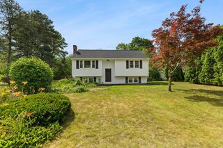 Photo of real estate for sale located at 37 Roxanne Sq. North Attleboro, MA 02760