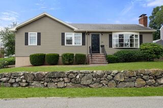 Photo of 284 Grove St West Medford, MA 02155