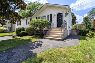 Photo of 129 Plymouth Rd Bellingham, MA 02019