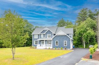 Photo of 1 Park Ln Mattapoisett, MA 02739