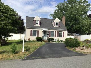 Photo of 17 Arthur St Rockland, MA 02370