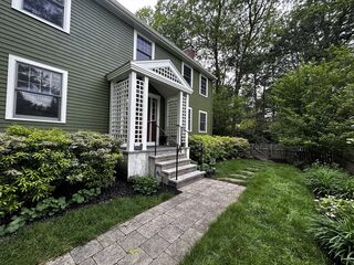 Photo of 162 Mayfair Dr Westwood, MA 02090
