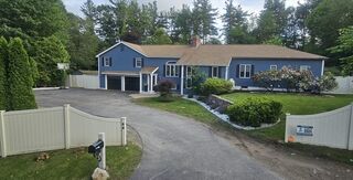 Photo of real estate for sale located at 44 Putnam Ln Holden, MA 01520